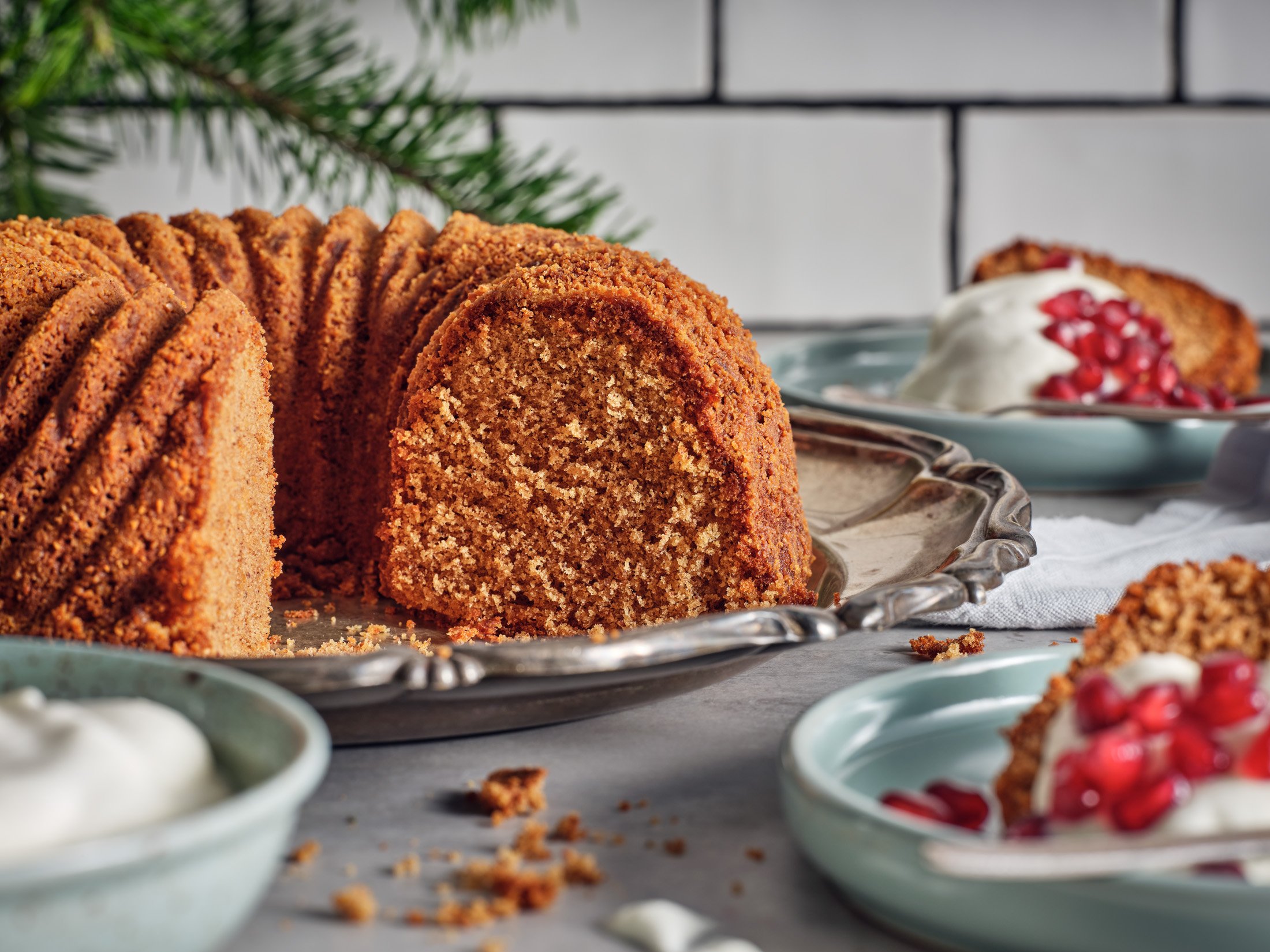 mjuk pepparkaka på fat